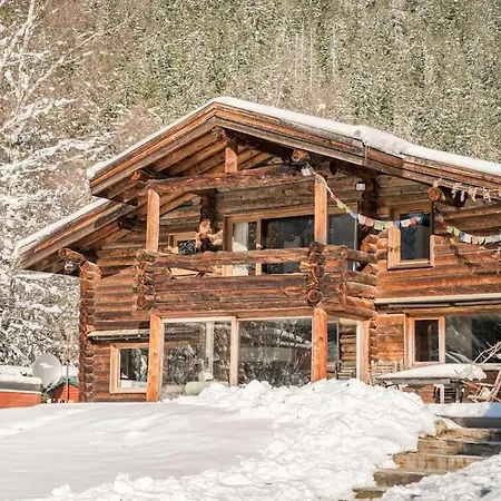 Spectacular Chalet With 5 Ensuite Bedrooms And Sauna