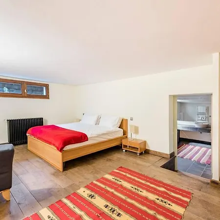 Spectacular Chalet With 5 Ensuite Bedrooms And Sauna *