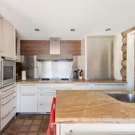 Chalé Spectacular Chalet With 5 Ensuite Bedrooms And Sauna *