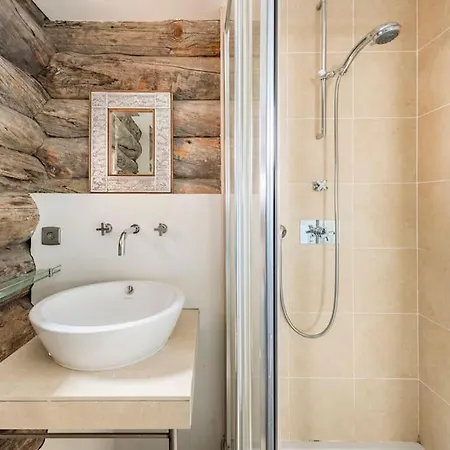 Spectacular Chalet With 5 Ensuite Bedrooms And Sauna