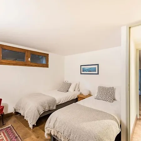 Spectacular Chalet With 5 Ensuite Bedrooms And Sauna *