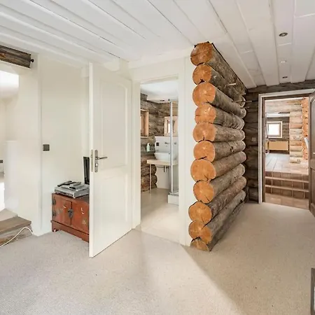 Spectacular Chalet With 5 Ensuite Bedrooms And Sauna