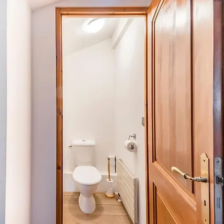 Spectacular Chalet With 5 Ensuite Bedrooms And Sauna *